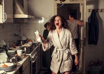 Последняя тарелка из свадебного сервиза