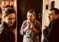 В тот вечер квартира пахла подгоревшим мясом,