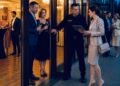 Муж и свекровь вычеркнули меня из списка гостей.