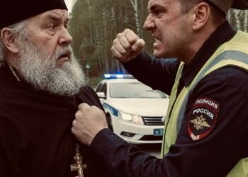 Гаишник решил, что перед ним беззащитный священник…