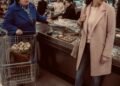 — Осетра пока не пробивайте. Света сейчас принесёт карту.