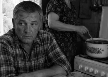 Десять лет назад Нина и Андрей официально стали чужими людьми.